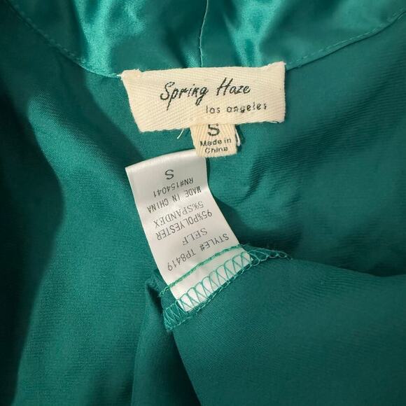 Spring Haze Los Angeles Silk Long Sleeve V Neck Blouse, Green, S - Picture 3 of 3